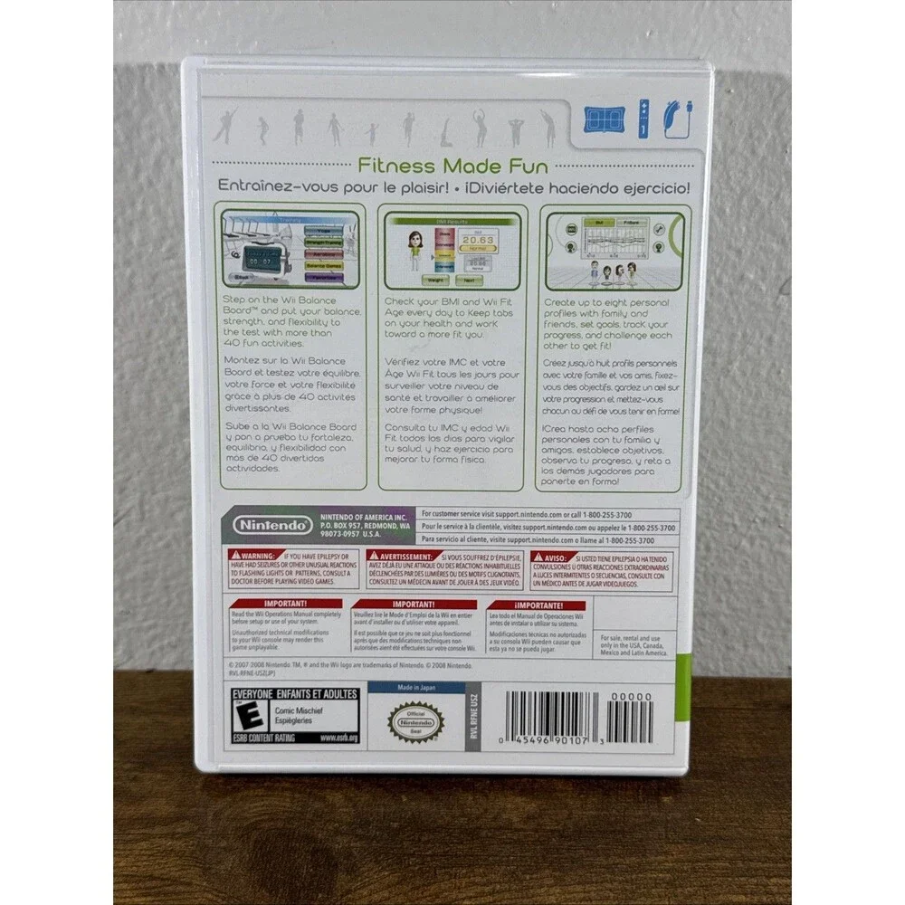 Wii Fit Nintendo Wii 2008 Complete with Manual